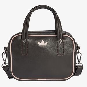 adidas Originals Aurora Adicolor Crossbody Bag.